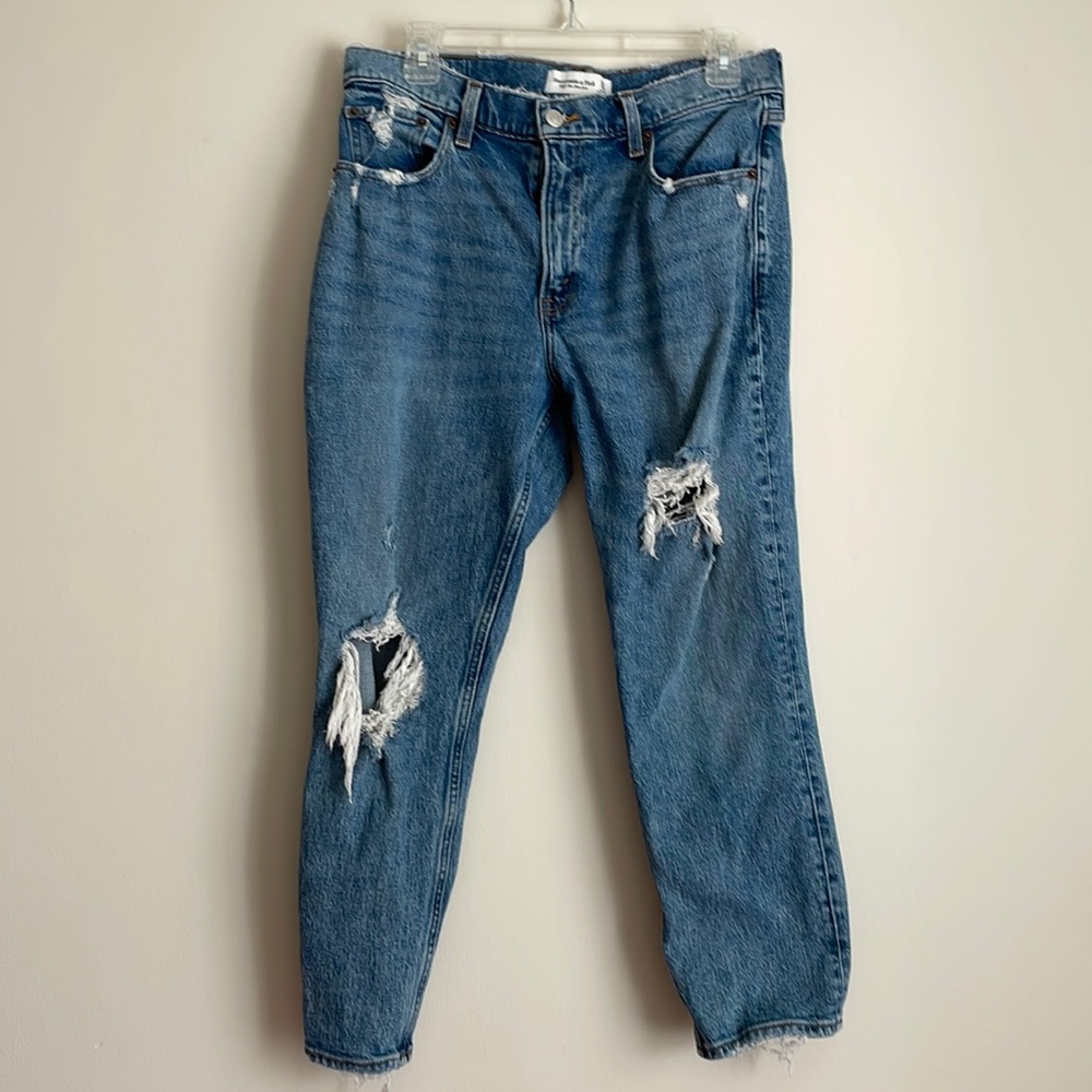 Abercrombie & Fitch Mom Jeans